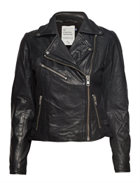 My Essential Wardrobe 02 The Leather Jacket Black 