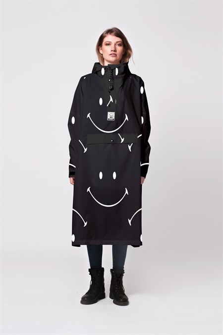 Rain Kiss Classic Smile x Smiley Rain Poncho Black UNISEX ONE SIZE