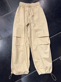 By Lund Cargo Pants Sand 