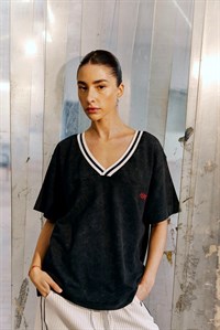Humble by Sofie Olise TEE Black  